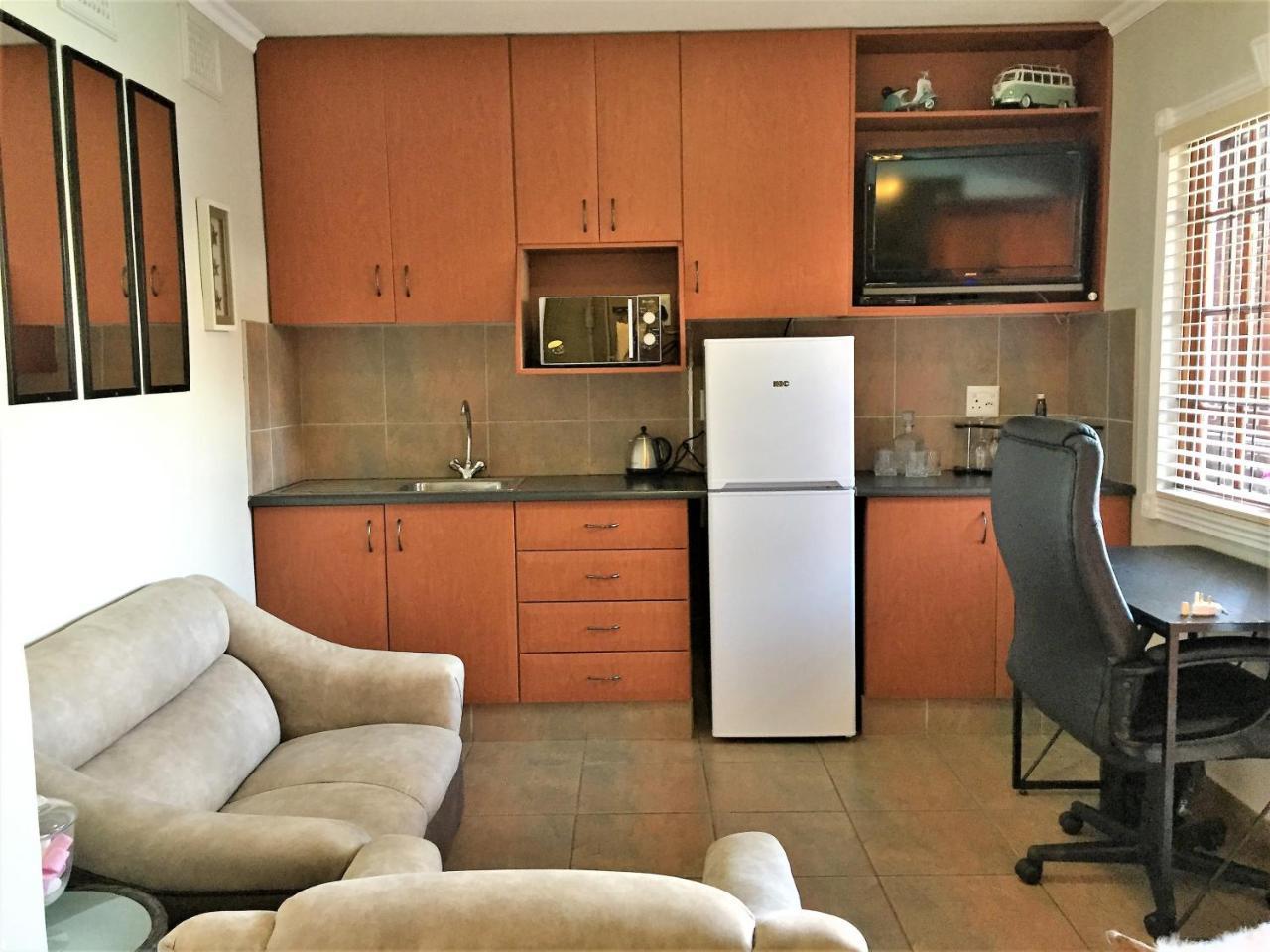 The Travel Inn Durban Exterior photo